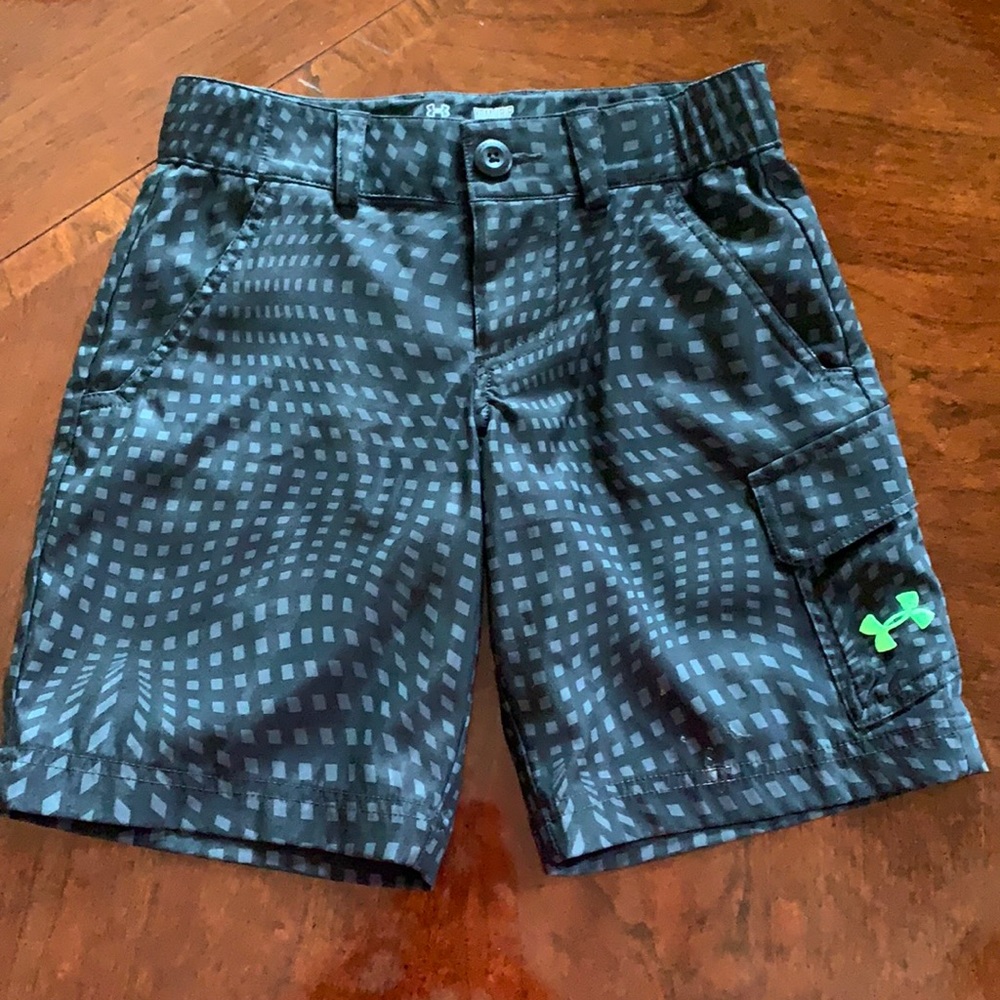 Under Armour Youth Golf Shorts, Black, youth small